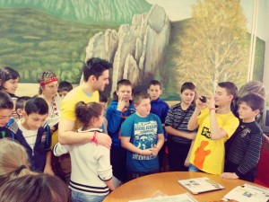 Учениците на ОУ “Св. Св. Кирил и Методий” гр. Мездра Учениците на ОУ “Св. Св. Кирил и Методий” гр. Мездра